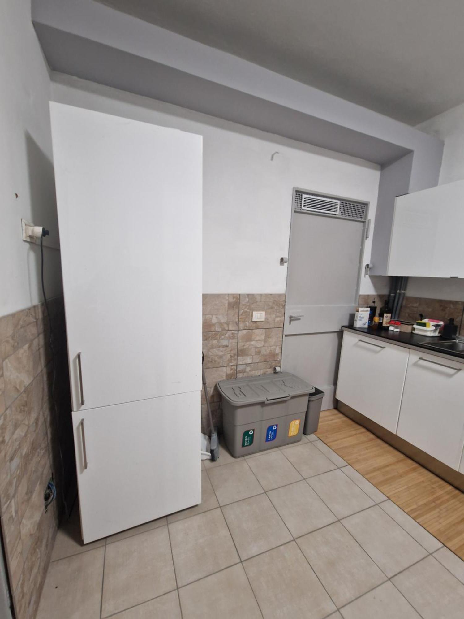 Underground Home Vicino Metropolitana Comasina Cormano Exterior photo